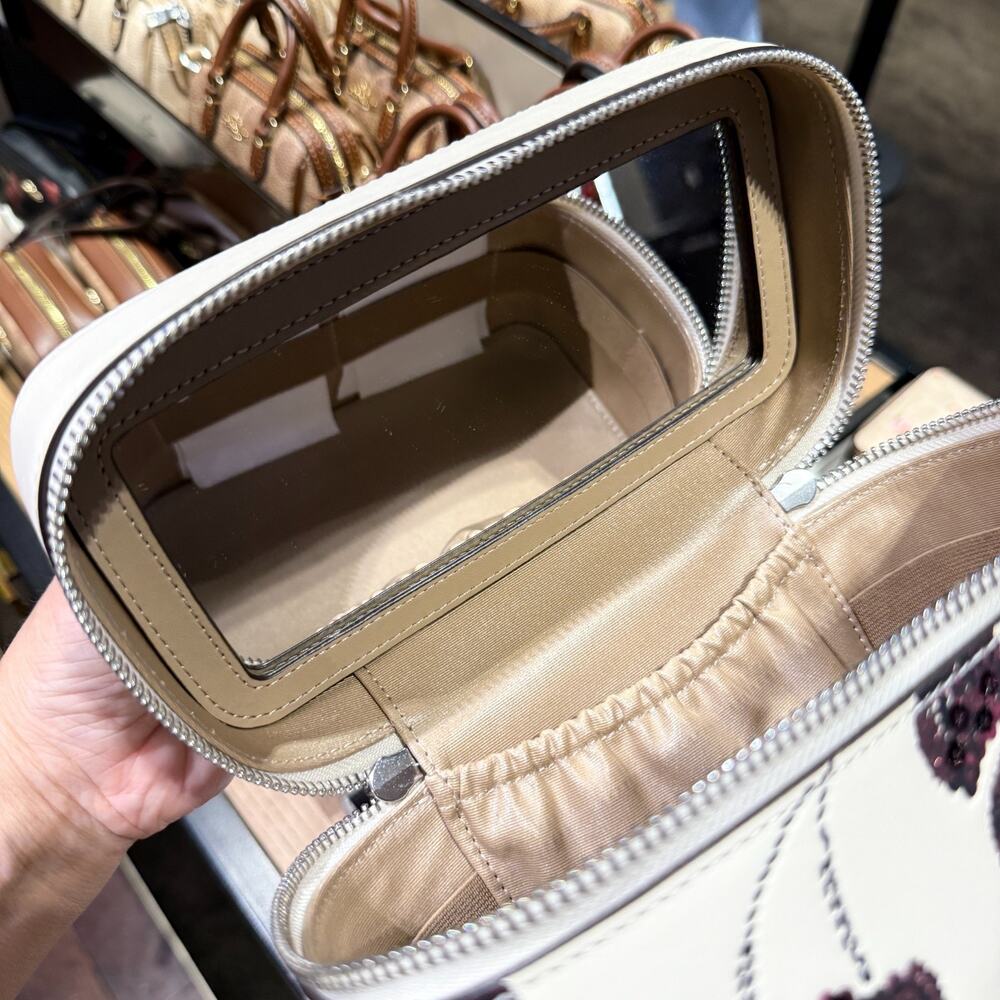 Limited‼️Coach CDC13 Cosmetic Case With Cherry Print - Picture 8 of 9